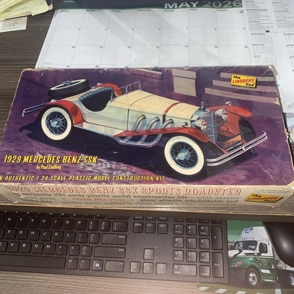 Lindberg 1929 Mercedes Benz SSK 1/24 1:24 Plastic Model Kit 6601